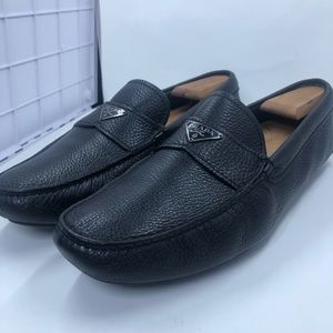 Prada Men’s Black Loafer w/Box, dust bag & COA.